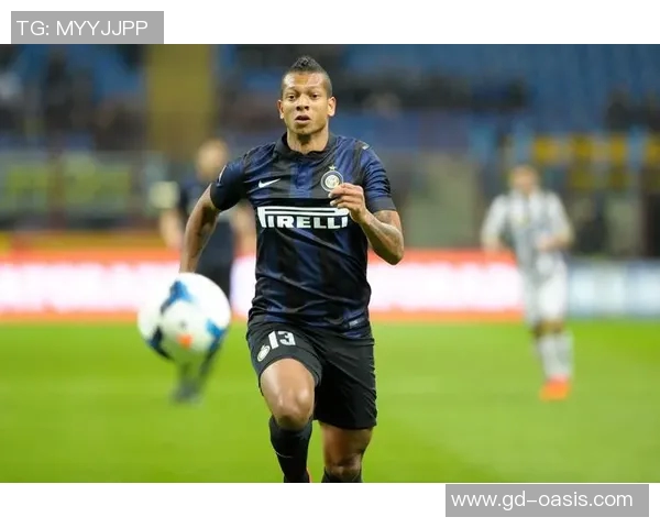 克罗斯:从中场指挥官到足球战术革新者的辉煌之路